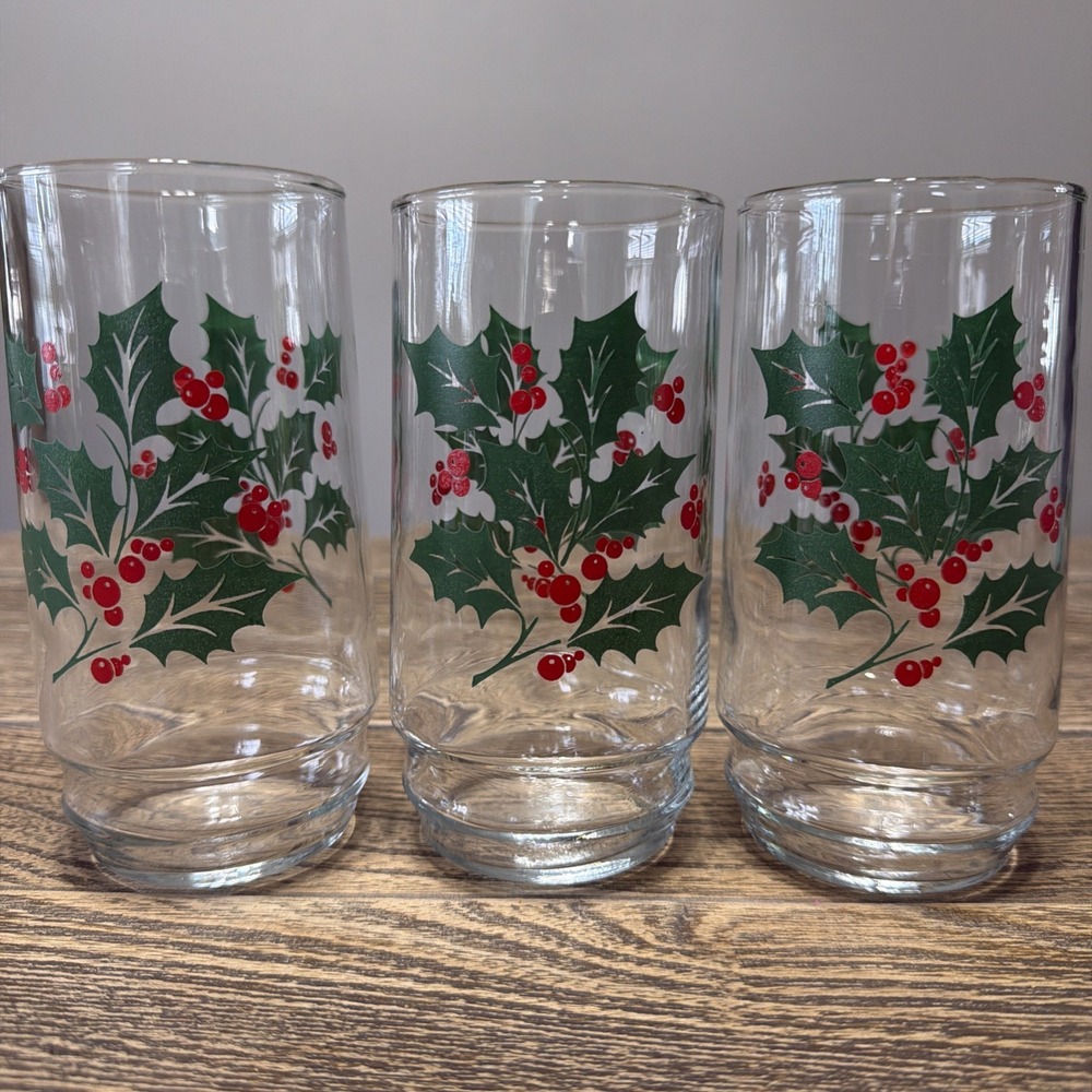 Set Of 3 Indiana Glass Vintage Christmas Tumblers Glasses Holly Berries 6" 16oz